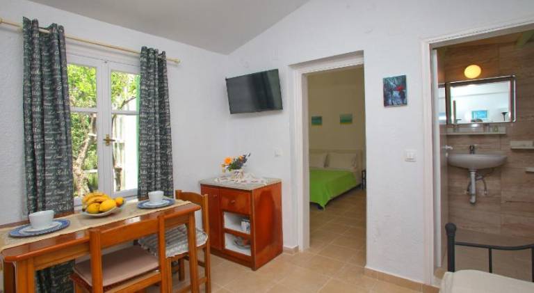 House with 1 room for 3 persons — photo 4