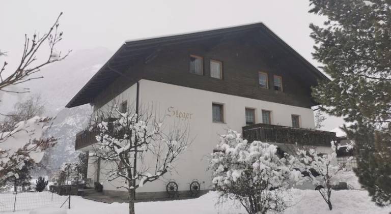 Holiday apartment with 2 rooms for 5 persons — photo 3
