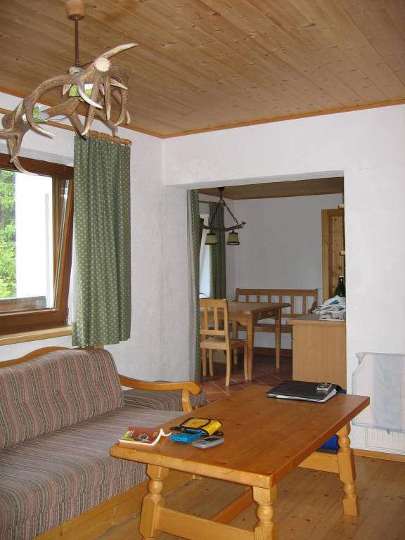 Appartement Fewo Dusche und Badewanne Balkon
