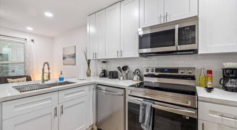 Fully equipped apartment | Suitable for remote work | Pets allowed — photo 2
