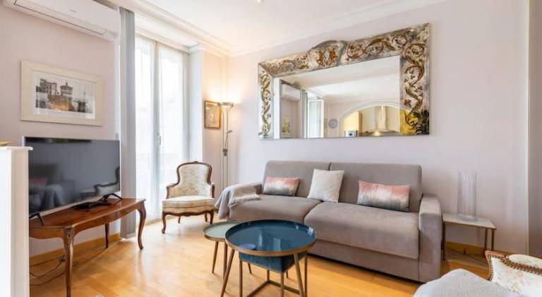 Rental apartment with patio | Next to Place Masséna — photo 2