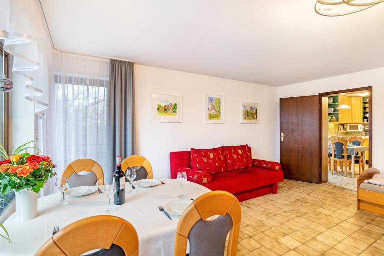 Vacation apartment "Karle", 55 sqm, 1 bedroom, 1 living/bedroom, max. 3-4 persons — photo 3