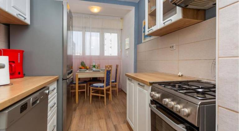Holiday apartment with 2 rooms for 5 persons — photo 2