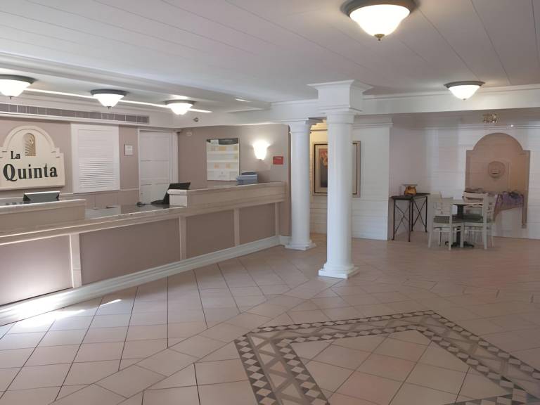 La Quinta Inn by Wyndham Bakersfield South — photo 3