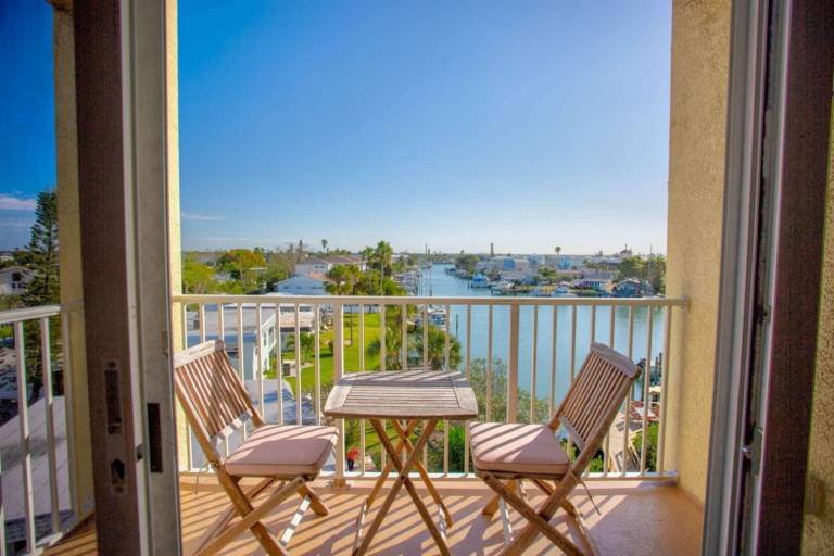 Condo Madeira Beach