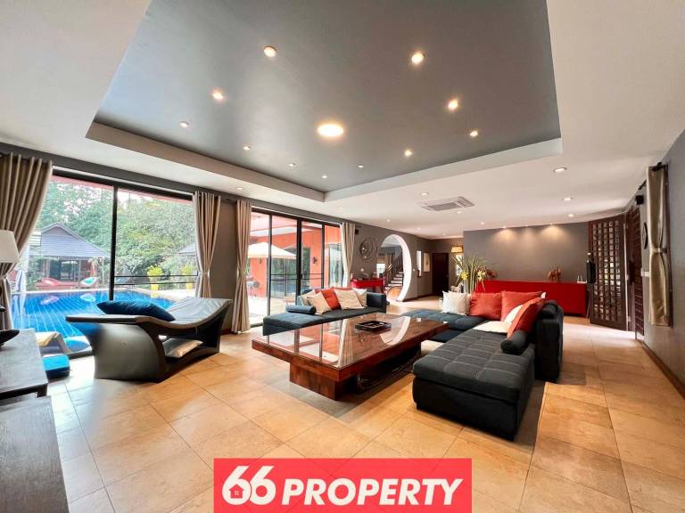 Fully equipped spacious villa with pool, jacuzzi & garden | Perfect for remote work | Pet-friendly — photo 4