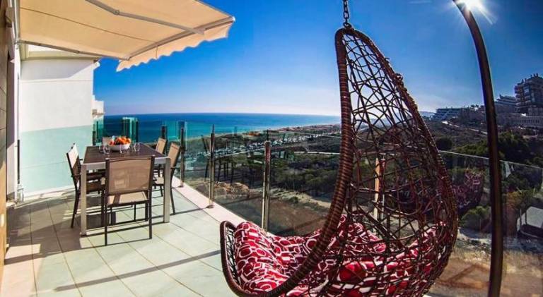 Arenales Beach in Elche
