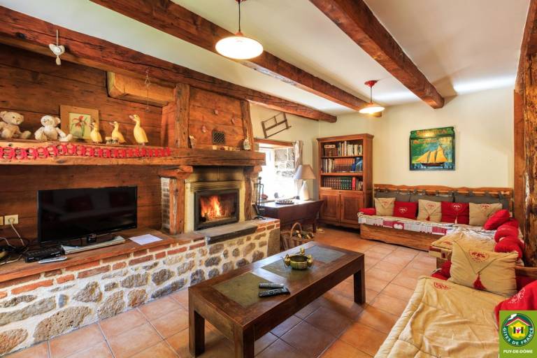 Spacious gite with BBQ, patio & garden | Pets are welcome — photo 3