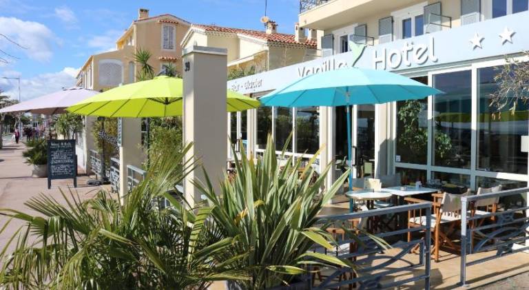 Hotel du Bord de Mer "Le Vanille" — photo 4