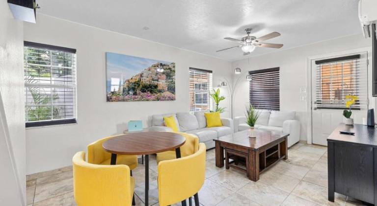 House with 2 rooms for 4 persons — photo 3