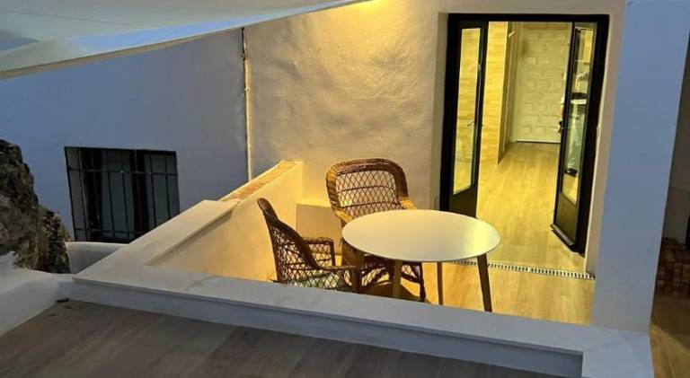 Apartment with patio | Pets are welcome — photo 5