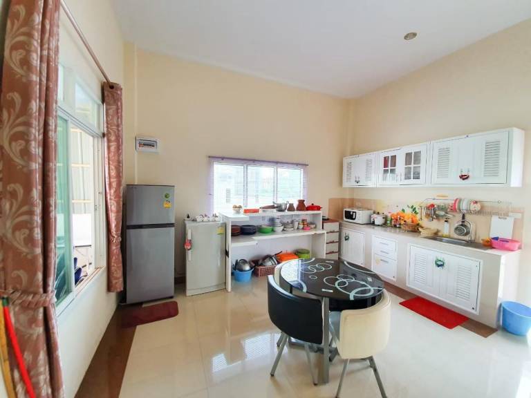 Charming house with grill & pool | Good for workation | Dogs allowed — photo 3