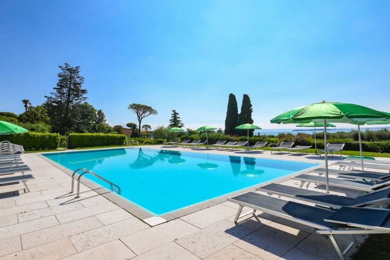 Ferienhaus mit Hund inMoniga del Garda, Polpenazze del Garda  f&uuml;r max. 8 Personen