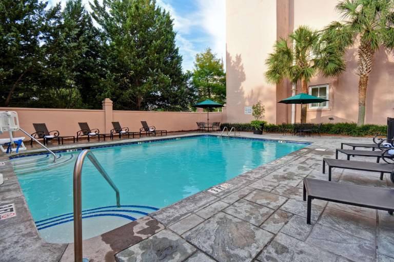 Embassy Suites by Hilton Charleston Historic District — photo 4