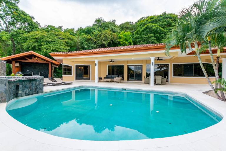 House Playa Hermosa