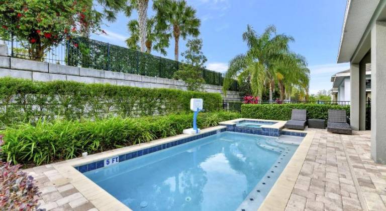 House with pool | Pets allowed — photo 5