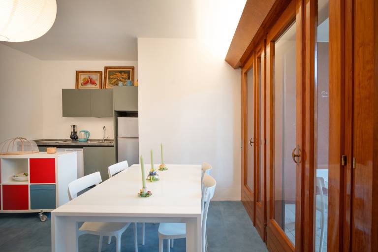 Holiday apartment with garden & patio — photo 3