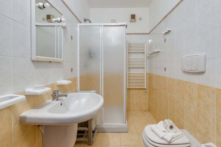 Lovely rental apartment with yard | Mountain view | Next to the beach | Pets allowed — photo 4