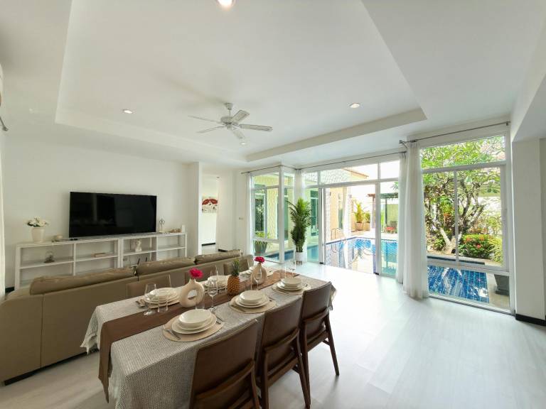 Villa with garden, private pool & grill — photo 3