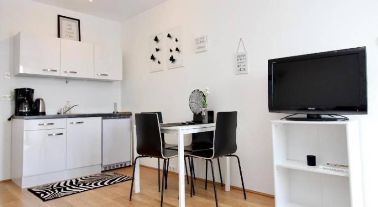 Rental apartment with pool | Pet-friendly — photo 2