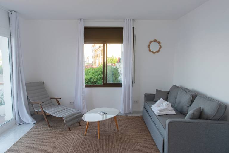 Rental apartment with patio in L'Escala