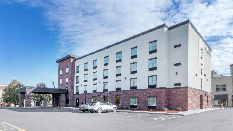 Cobblestone Hotel & Suites - Janesville in Janesville, WI