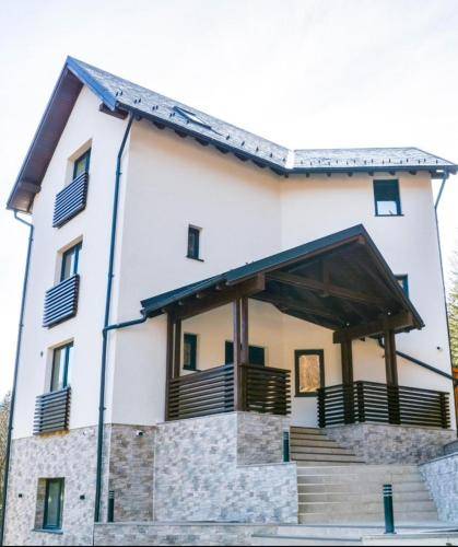 Villa  Slănic-Moldova