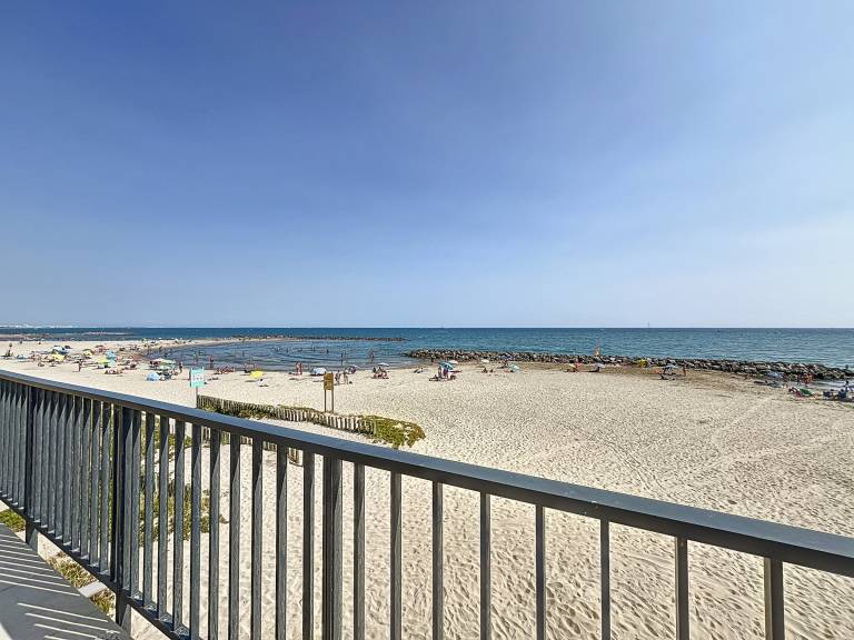 Rental apartment with 2 rooms for 5 persons — photo 4
