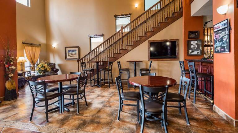 Best Western Plus Country Inn & Suites — photo 4