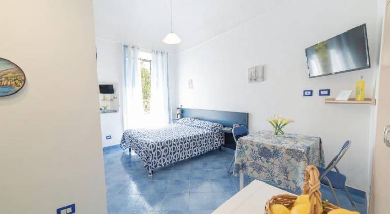 Rental apartment with 1 room for 3 persons in Vico Equense