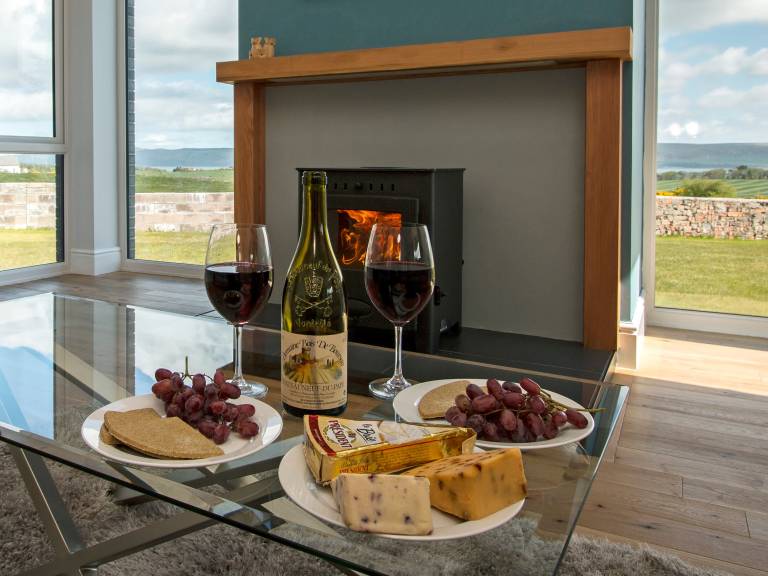 Family-oriented wonderful cottage with garden & jacuzzi | Sea view | Pet-friendly — photo 5