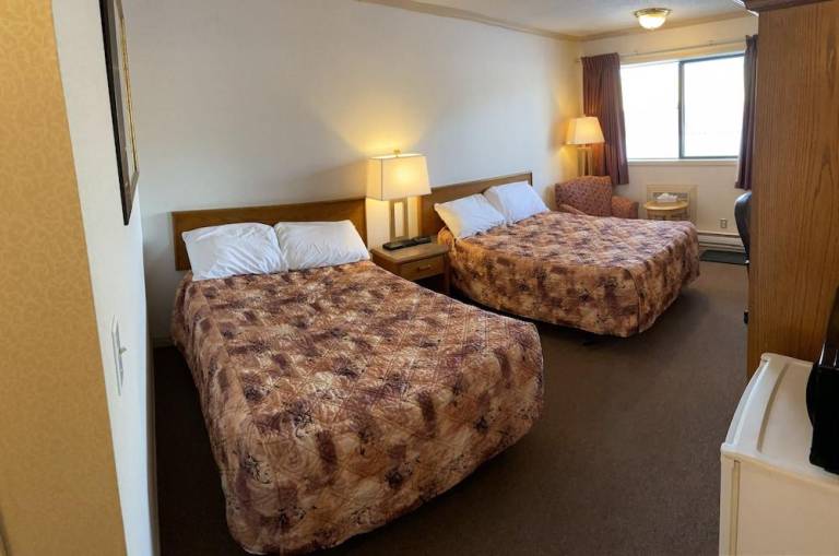 Tumbler Ridge Inn — photo 2