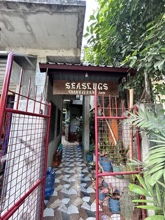 Seaslugs Travellers Inn in El Nido