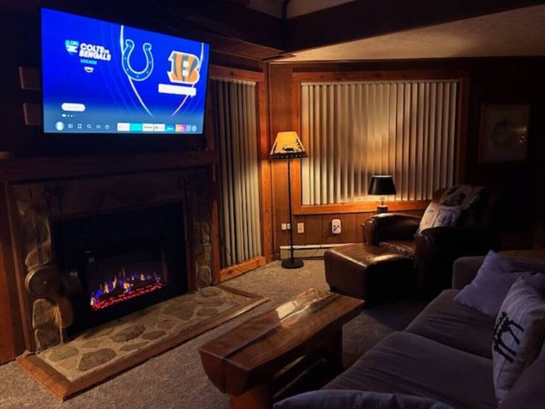 Chalet Snowshoe