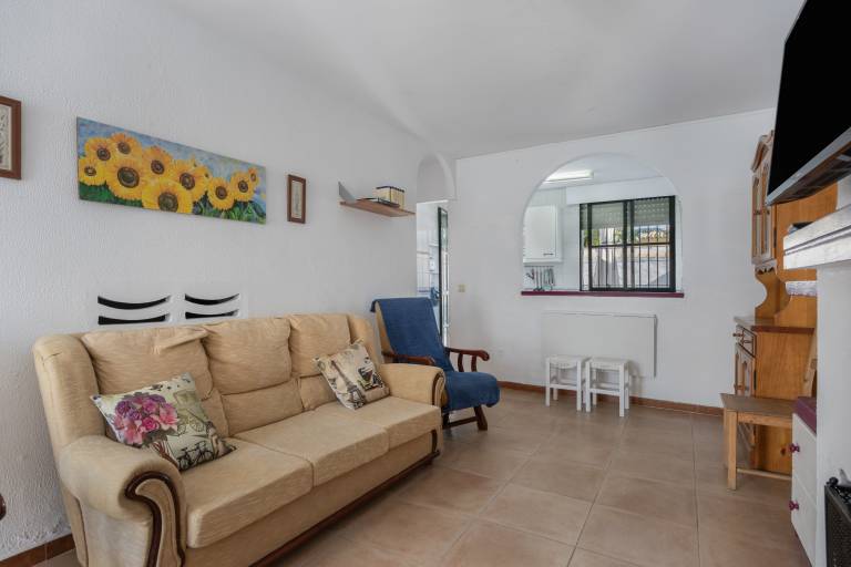 Apartment 'Dos Dormitorios' with Shared Pool, Private Terrace and Shared Garden — photo 5