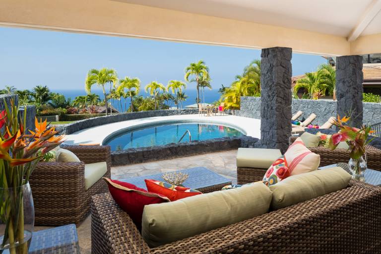 House with grill & pool | Beach view — photo 4