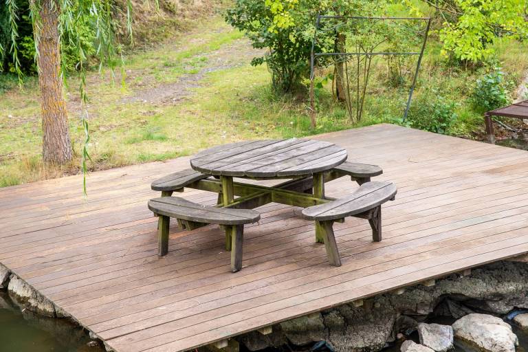Boat with patio & yard | Nature view | Dogs allowed — photo 3