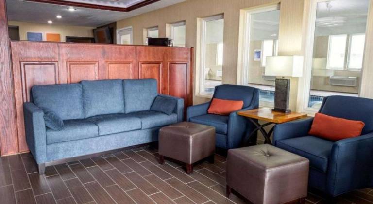 Comfort Inn Kearney - Liberty — photo 3