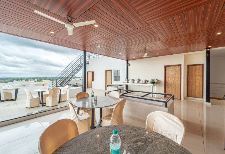 Lovely serviced apartment with terrace | Dogs allowed — photo 2