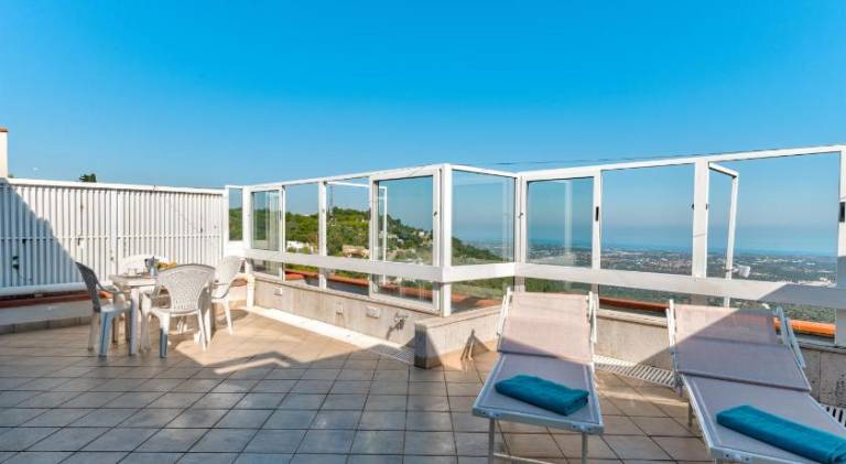 Apartment with 2 rooms for 4 persons — photo 4
