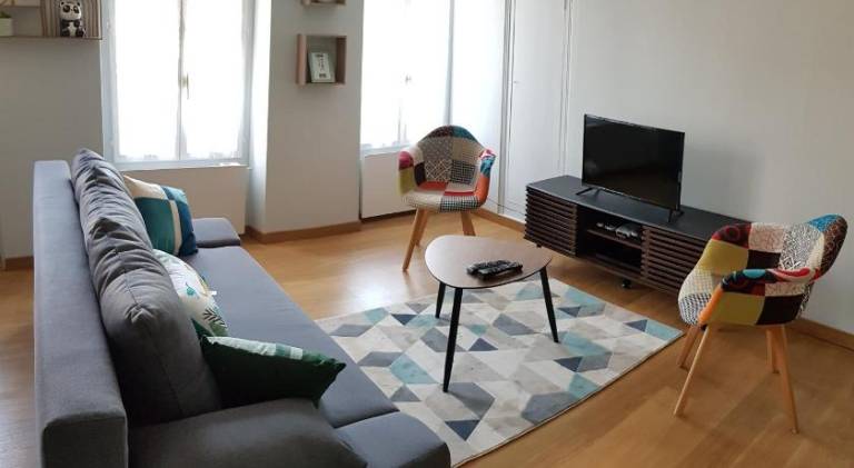 House with 2 rooms for 6 persons in Chateauroux