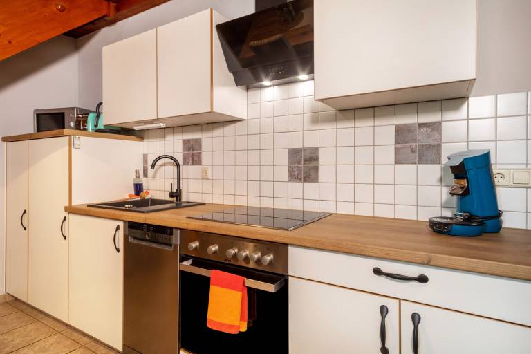 Apartment 'Maisonette' with Shared Garden and Wi-Fi — photo 5