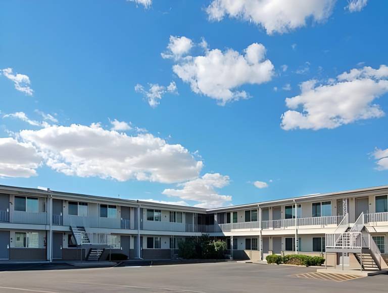 Super 8 By Wyndham Ontario in Ontario, OR
