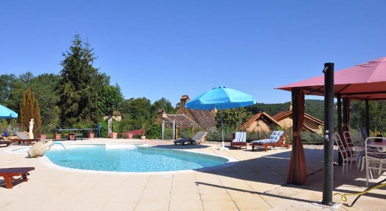 Farm with pool, yard & patio | Pet-friendly — photo 3