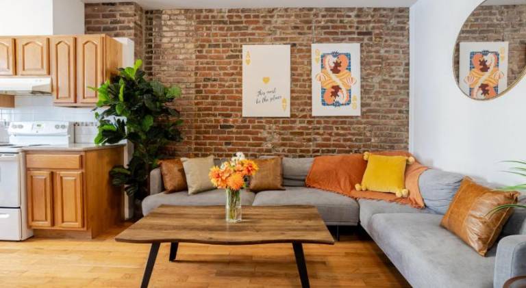 Holiday apartment with 4 rooms for 9 persons in Montréal, QC