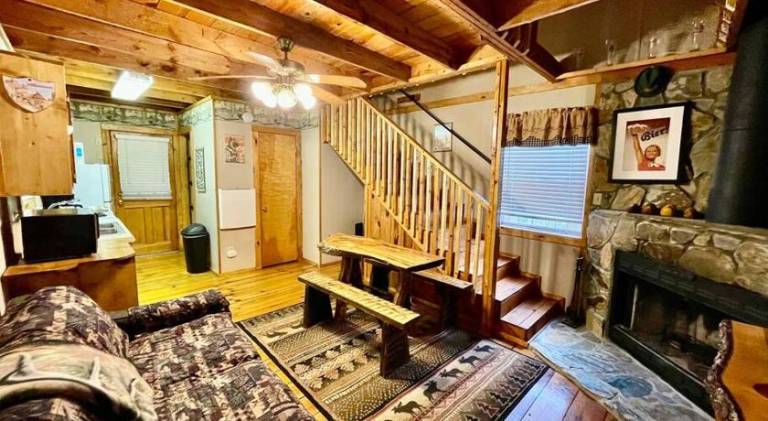 House with 1 room for 2 persons in Helen, GA