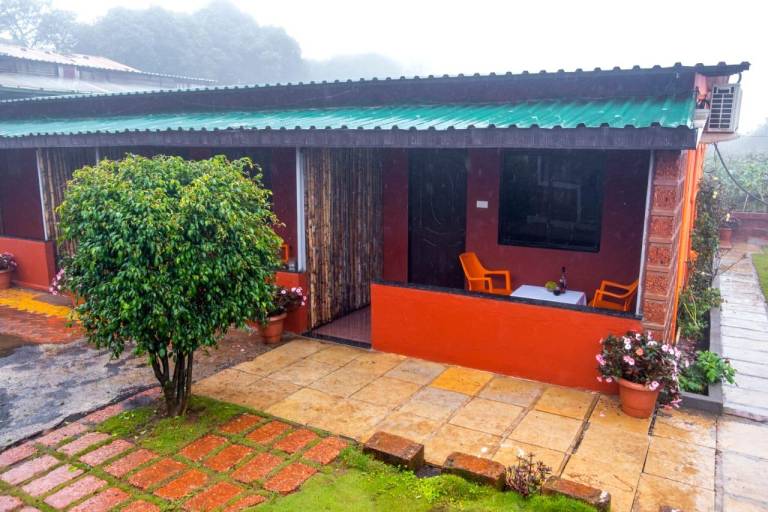 La Paradise Resort And Spa in Mahabaleshwar