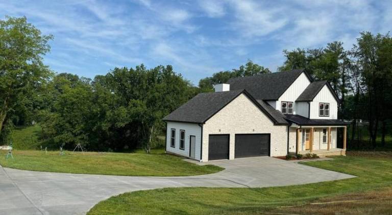 Pleasant house | Pet-friendly in Mount Juliet, TN