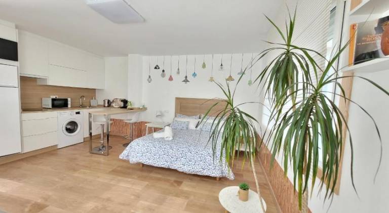 Lovely rental apartment with garden | Pet-friendly — photo 2