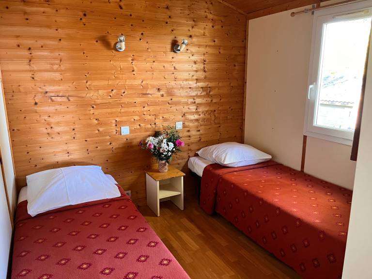 Family-friendly cabin with pool | Pets allowed — photo 5